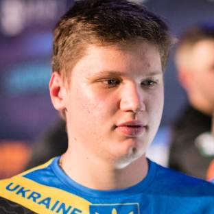 传闻：SimonD4rk 和 Tag 将为 Apeks 参加 EWC 2025 资格赛