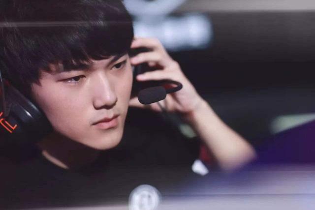 前NAVI分析师flashie成为 Team Liquid 的新教练