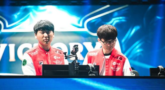 Falcons 准备从 Heroic 转会三名选手；